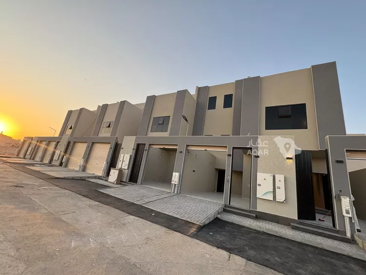 Floor for Sale in Riyadh Dhahrat Namar