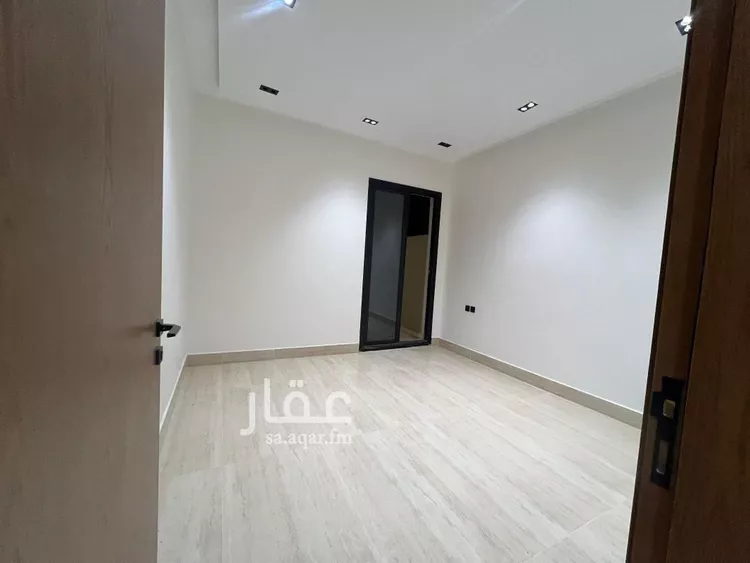 شقة للبيع في شارع محمد بن أبي السعادات, حي عكاظ, مدينة الرياض, منطقة الرياض