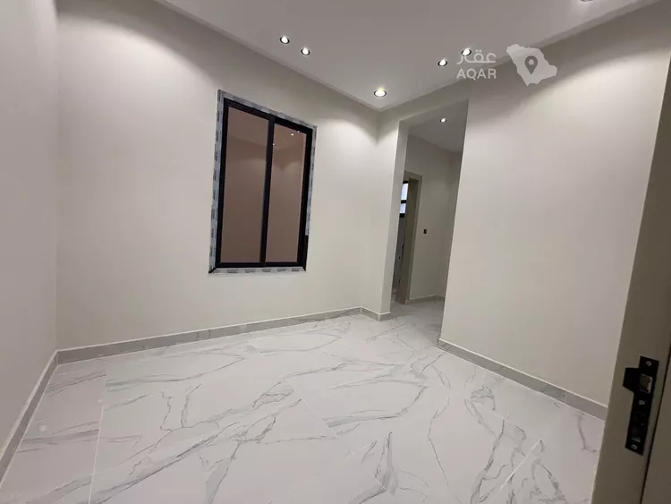 دور للبيع في شارع 8عكاظ, حي عكاظ, مدينة الرياض, منطقة الرياض صورة 2