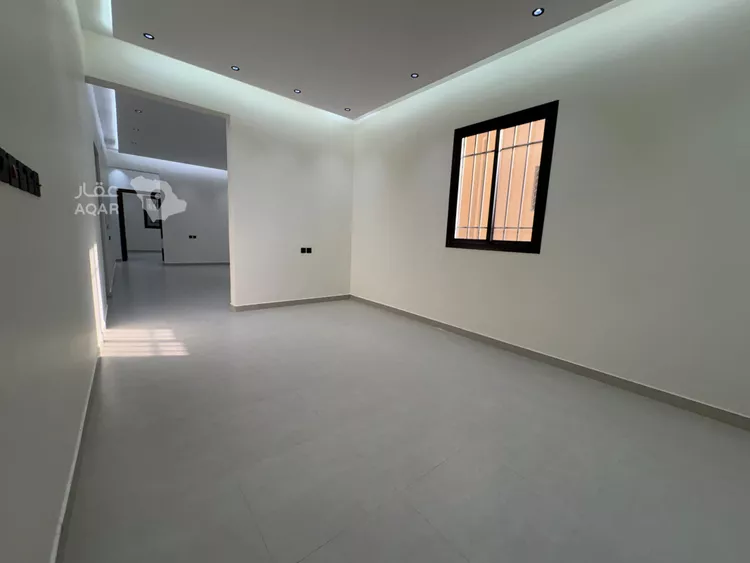 Floor for Sale in Riyadh Badr 8