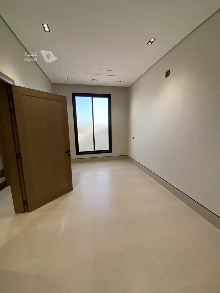 Floor for Sale in Riyadh Az Zahrah 2