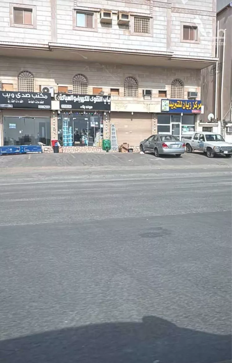 محل للإيجار في شارع ذؤيب بن شريح, حي الحمدانية, مدينة جدة, منطقة مكة المكرمة