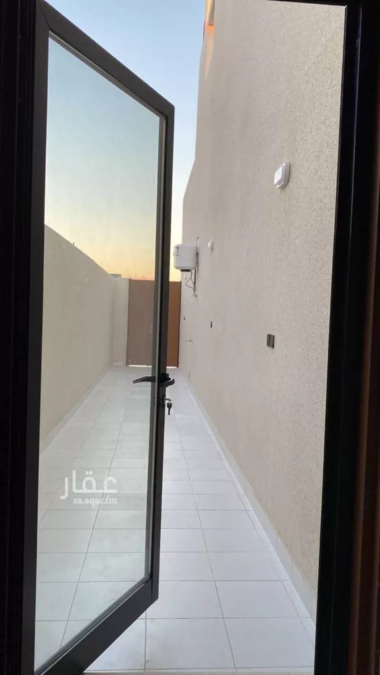 دور للإيجار في شارع عدي بن أبي ربيعة ، حي المروة ، عنيزة ، عنيزة صورة 2