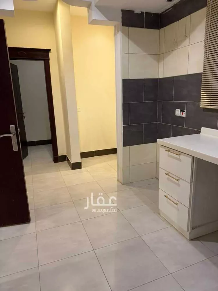 شقة للإيجار في شارع أبي سفيان بن حرب, حي النزهة, مدينة الرياض, منطقة الرياض 1 صورة