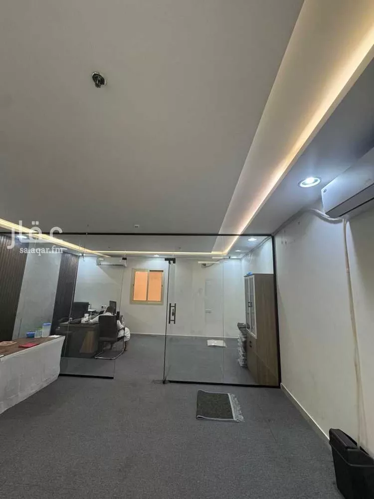 Commercial Office for Rent in Riyadh Al Yarmouk صورة 2
