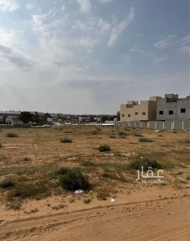 أرض للبيع في شارع طريق البيارق, حي الحمر الشمالي, مدينة بريده, منطقة القصيم