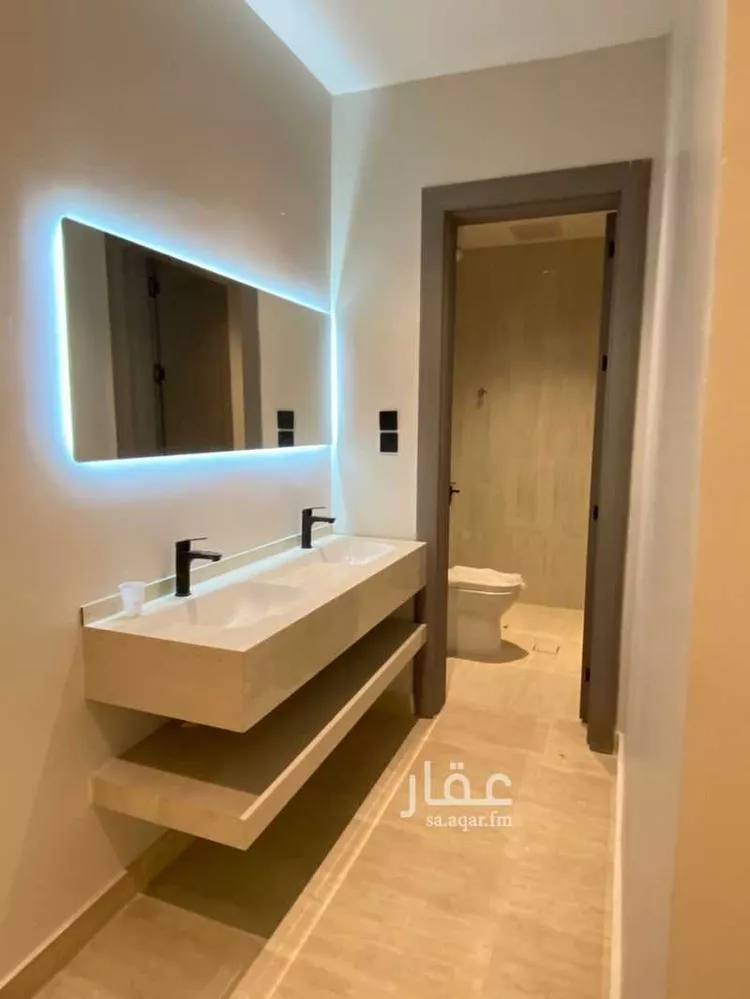 شقة للبيع في شارع خريص, حي الحمراء, مدينة الخبر, المنطقة الشرقية 6