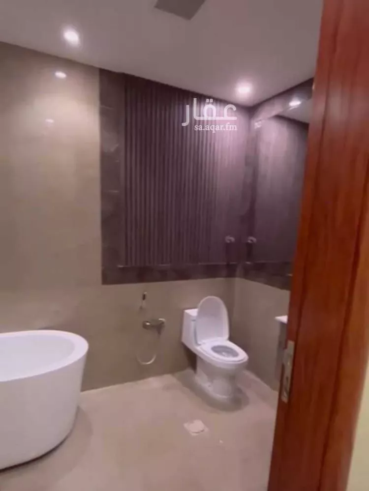 Villa for Sale in Riyadh Laban 10