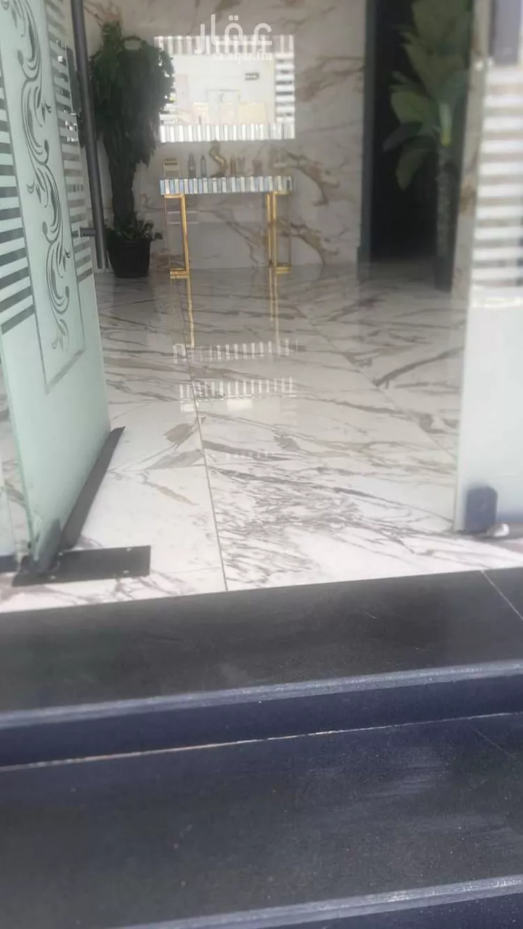 عمارة للبيع في شارع وهب بن زمعه التميمى, حي شوران, مدينة المدينة المنورة, منطقة المدينة المنورة صورة 3
