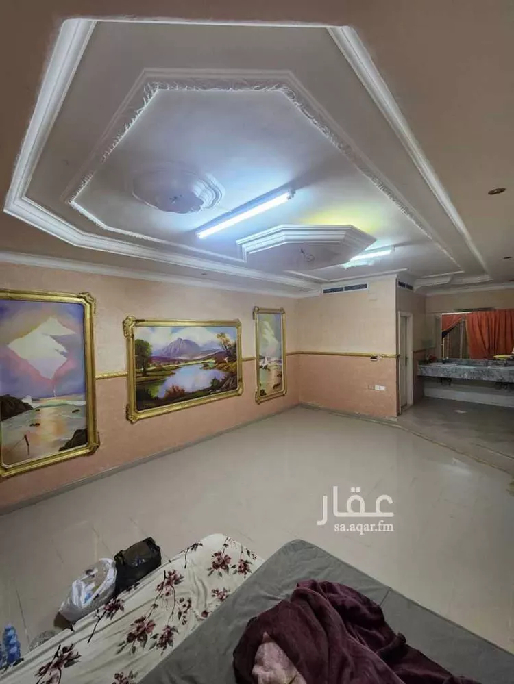 فيلا للبيع في شارع عبد الواحد بن عبد الرحمن بن هلال, حي الجابرة, مدينة المدينة المنورة, منطقة المدينة المنورة 1 صورة