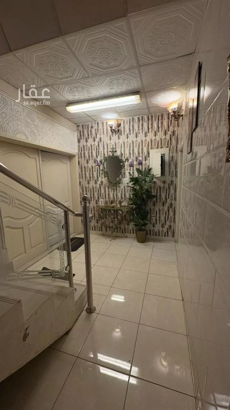 فيلا للبيع في شارع مجاشع ابن مسعود, حي حرة الوبرة, مدينة المدينة المنورة, منطقة المدينة المنورة