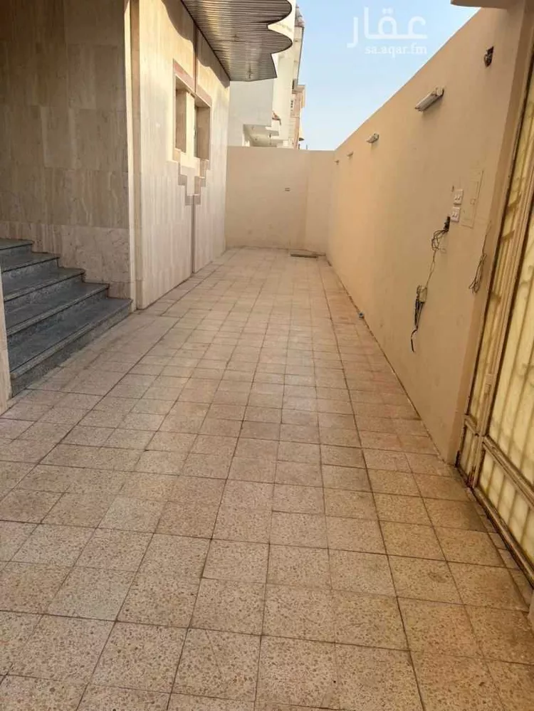 عمارة للبيع في شارع عبدالرحمن بن مقاتل, حي القصواء, مدينة المدينة المنورة, منطقة المدينة المنورة