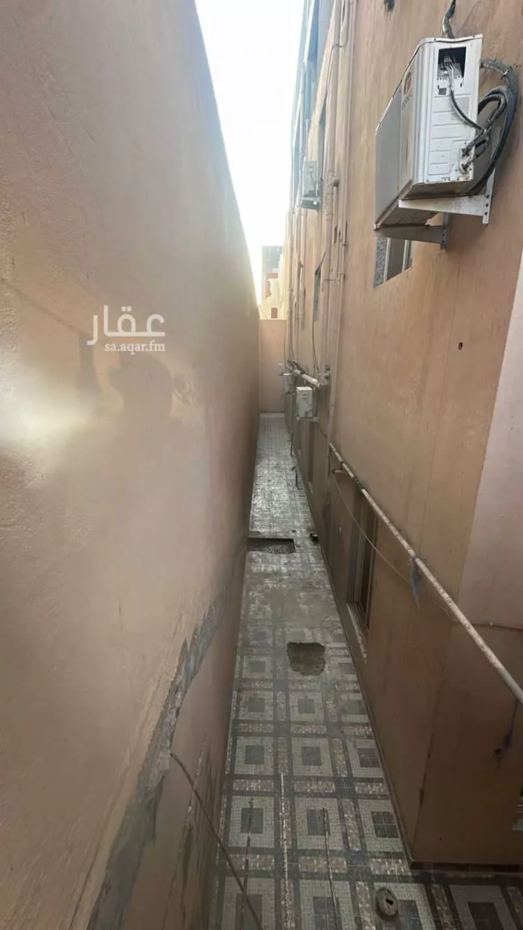 عمارة للبيع في شارع محمد بن ابي زيد البصري, حي الرانوناء, مدينة المدينة المنورة, منطقة المدينة المنورة 7