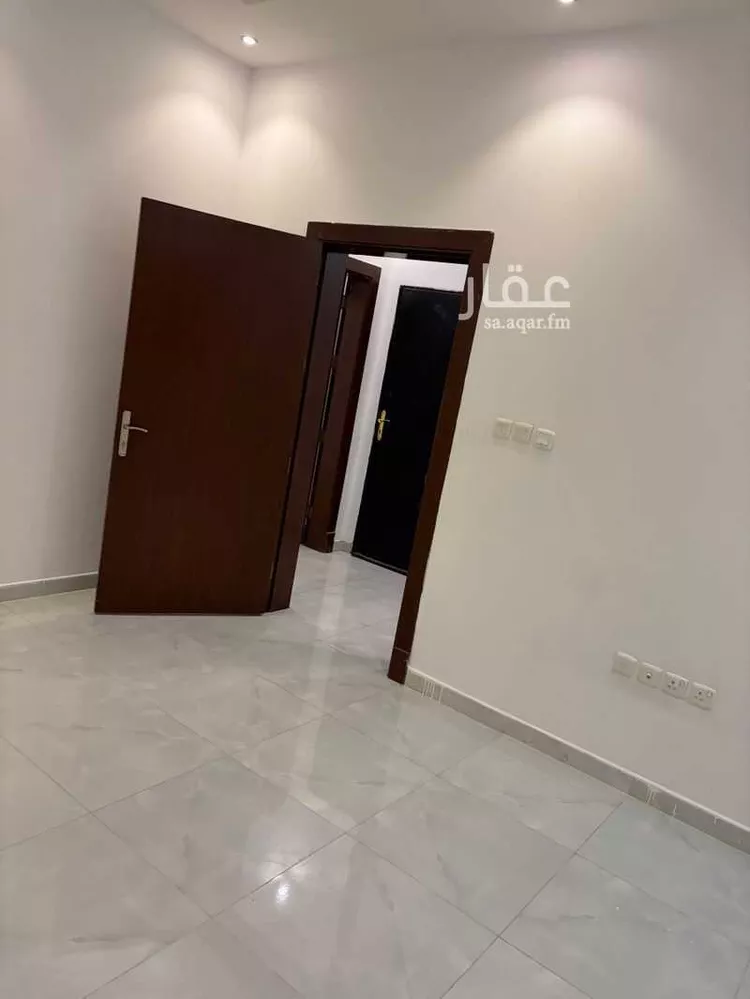 Building for Rent in Riyadh Al Malqa صورة 3