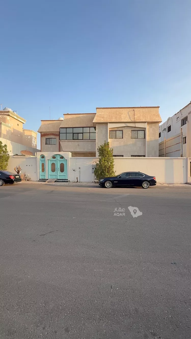 Building for Sale in Medina Bir Uthman