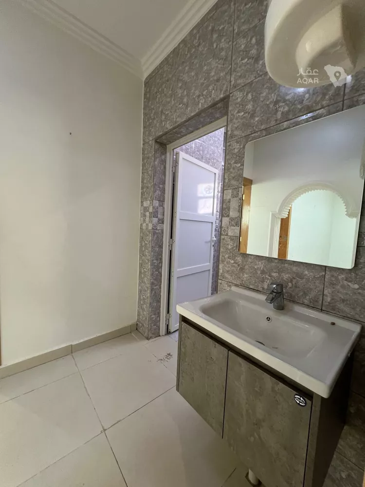 شقة للإيجار في شارع ابي داؤود, حي ظهرة العودة شرق, مدينة الدرعية, منطقة الرياض صورة 5