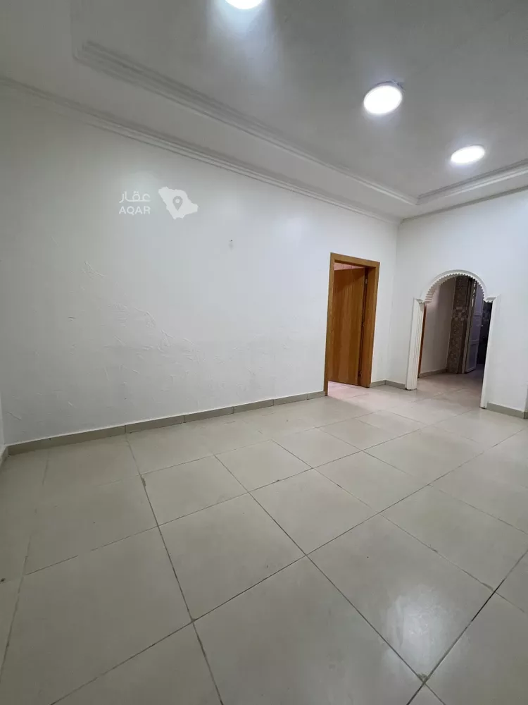 شقة للإيجار في شارع ابي داؤود, حي ظهرة العودة شرق, مدينة الدرعية, منطقة الرياض صورة 2