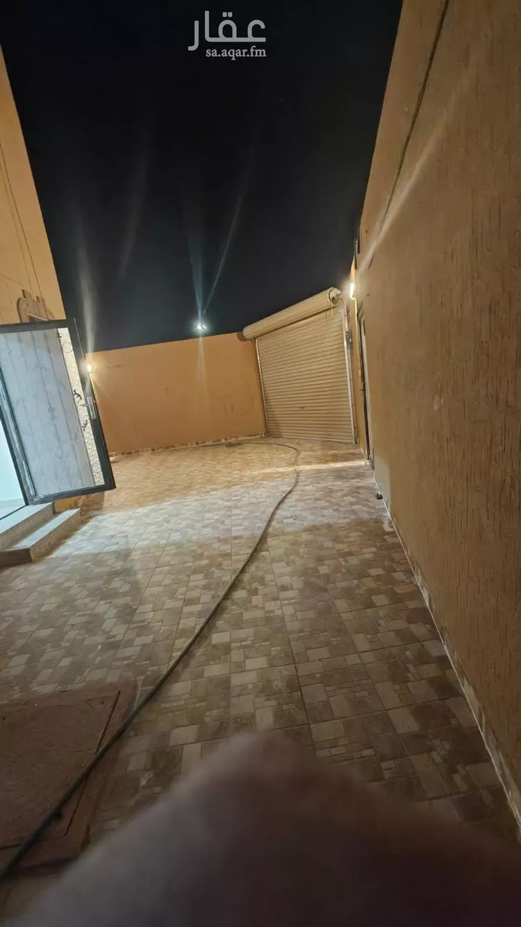 فيلا للإيجار في شارع عبدالله ابو العينين, حي الضاحي الشرقي, مدينة بريده, منطقة القصيم صورة 3