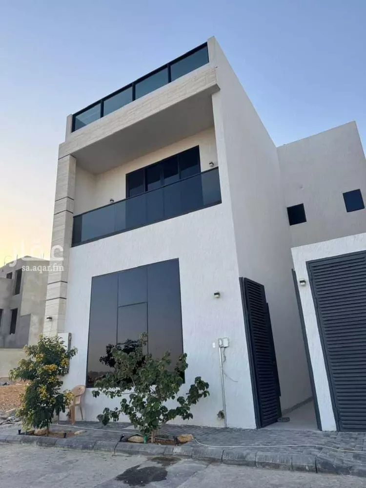 فيلا للبيع في شارع بدرالدين المرجاني, حي المهدية, مدينة الرياض, منطقة الرياض