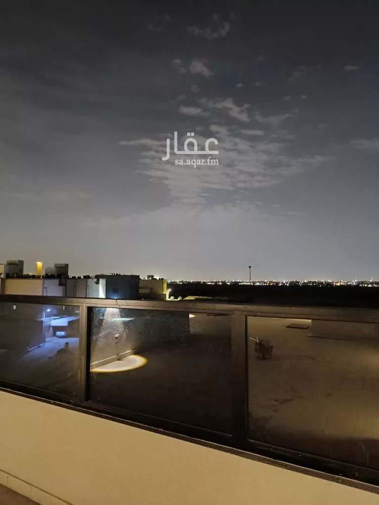 فيلا للبيع في شارع بدرالدين المرجاني, حي المهدية, مدينة الرياض, منطقة الرياض صورة 2