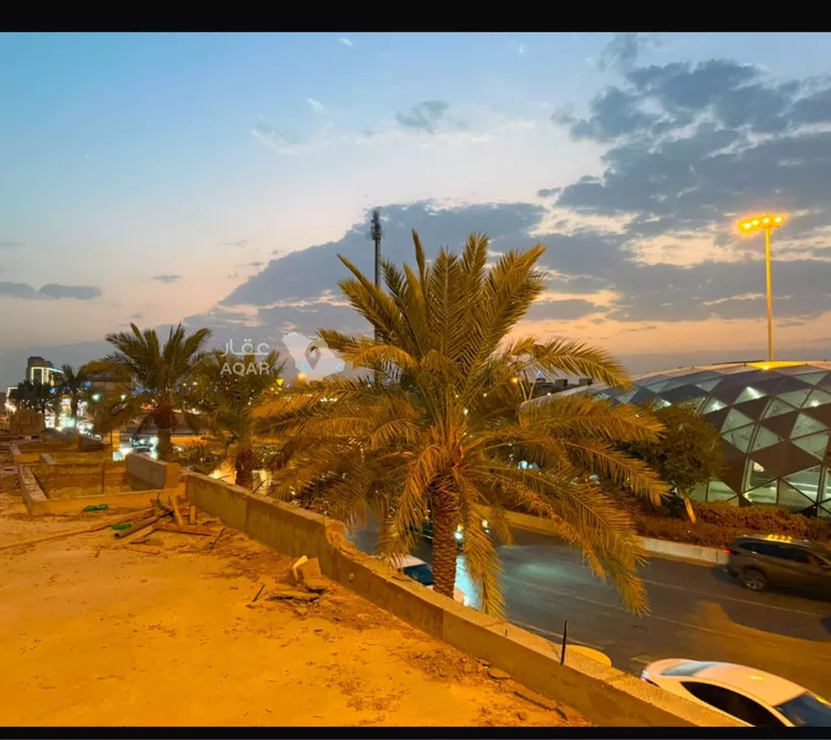 محل للإيجار في شارع الملك عبدالله ابن عبدالعزيز سعود الفرعي, حي الحمراء, مدينة الرياض, منطقة الرياض صورة 3