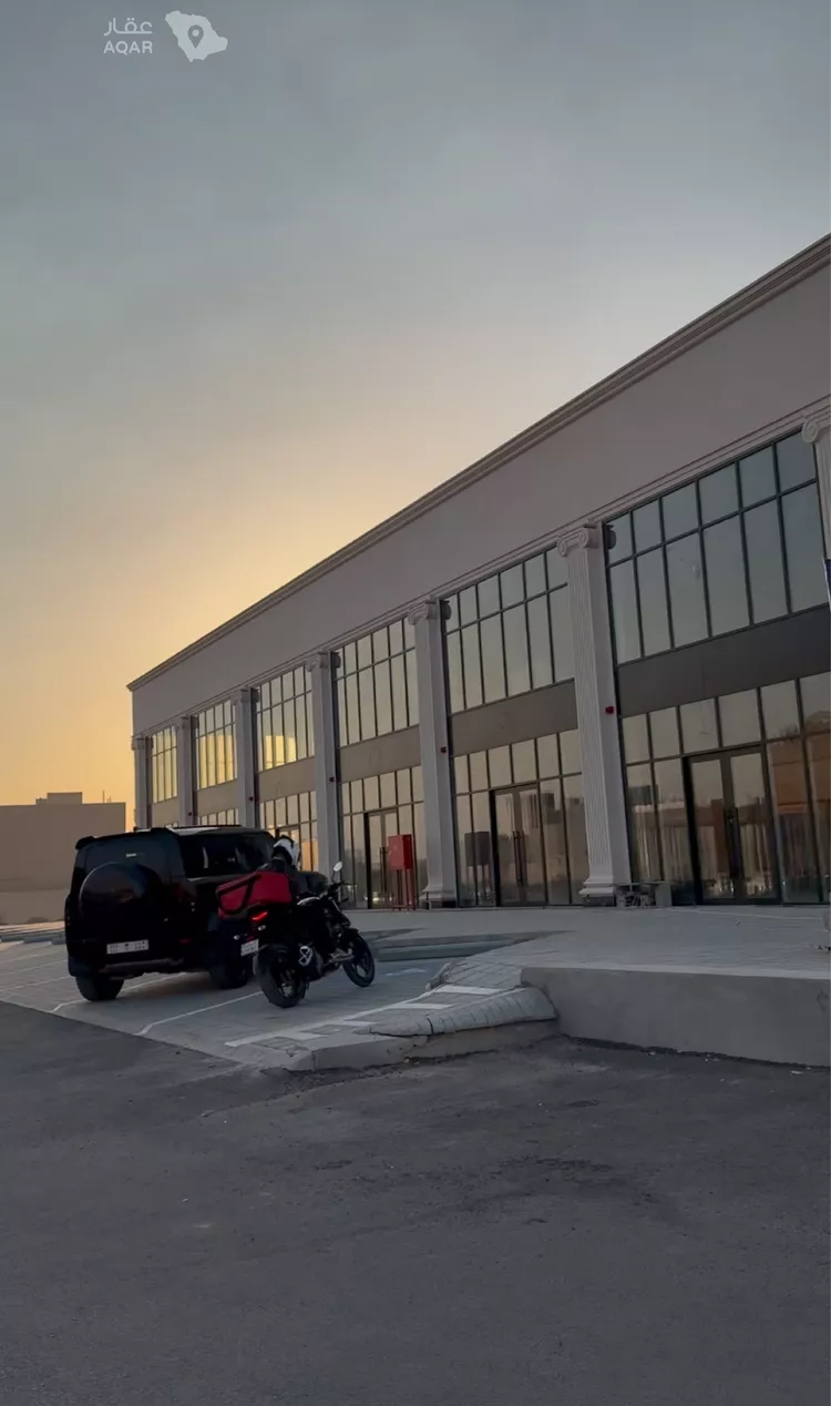 محل للإيجار في شارع الأمير خالد بن بندر بن عبدالعزيز, حي العارض, مدينة الرياض, منطقة الرياض