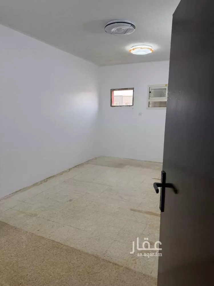 شقة للإيجار في شارع برقة ، حي ظهرة لبن ، الرياض ، منطقة الرياض صورة 3