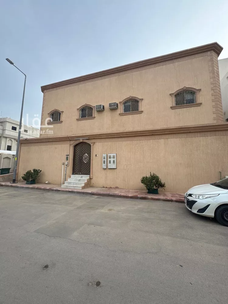 فيلا للبيع في شارع جعفر الأنماطي, حي العريجاء الغربي, مدينة الرياض, منطقة الرياض