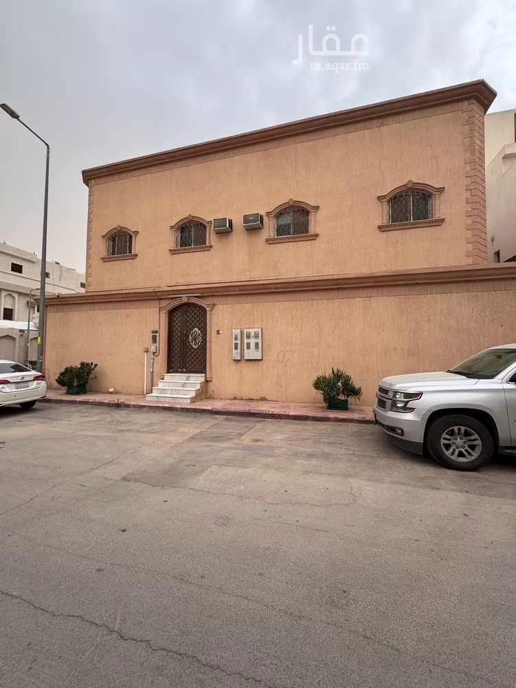 فيلا للبيع في شارع جعفر الأنماطي, حي العريجاء الغربي, مدينة الرياض, منطقة الرياض صورة 3