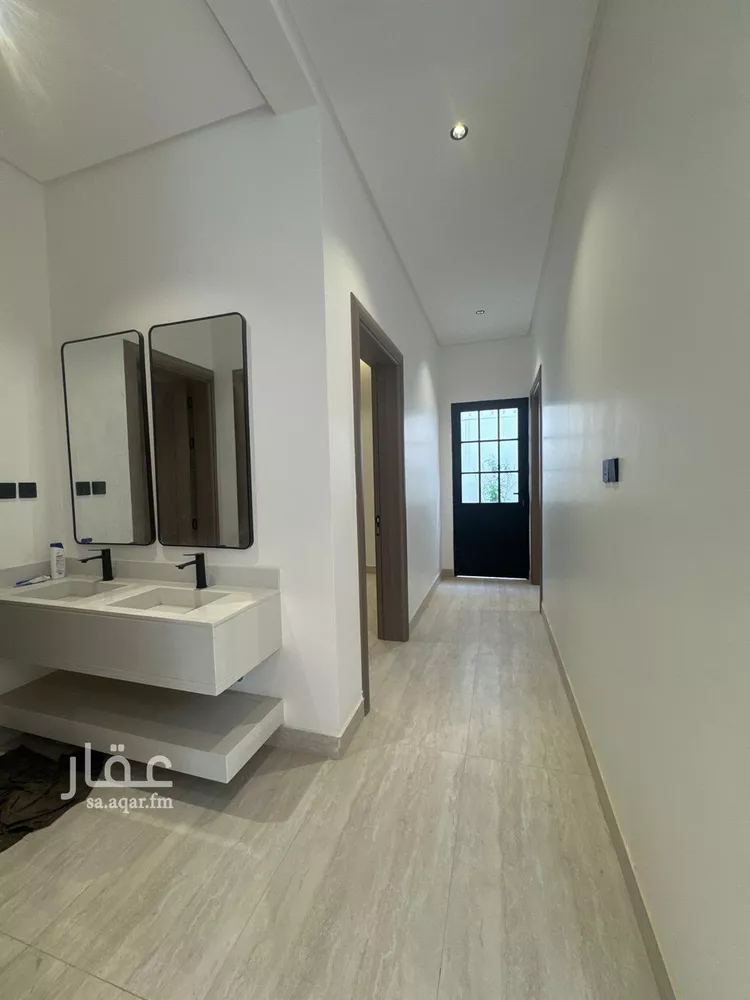 Floor for Sale in Riyadh Az Zahrah 7