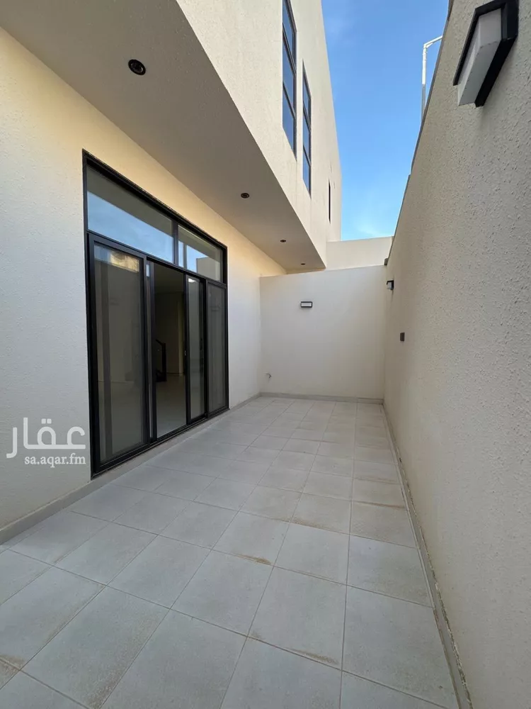 فيلا للبيع في شارع المجرة, حي العريجاء الأوسط, مدينة الرياض, منطقة الرياض 14
