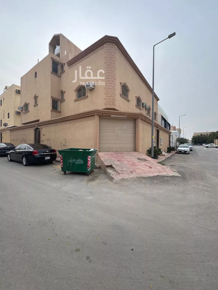 فيلا للبيع في شارع جعفر الأنماطي, حي العريجاء الغربي, مدينة الرياض, منطقة الرياض صورة 3
