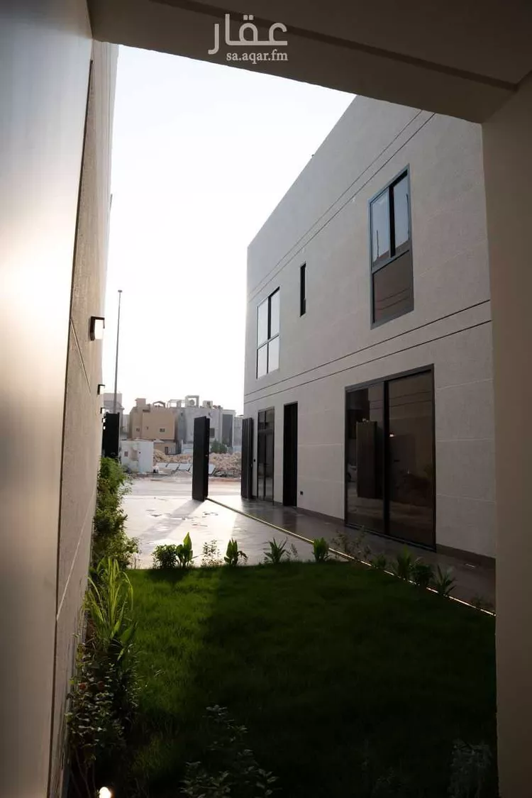 فيلا للبيع في شارع إبراهيم العقيلي, حي عرقة, مدينة الرياض, منطقة الرياض صورة 3