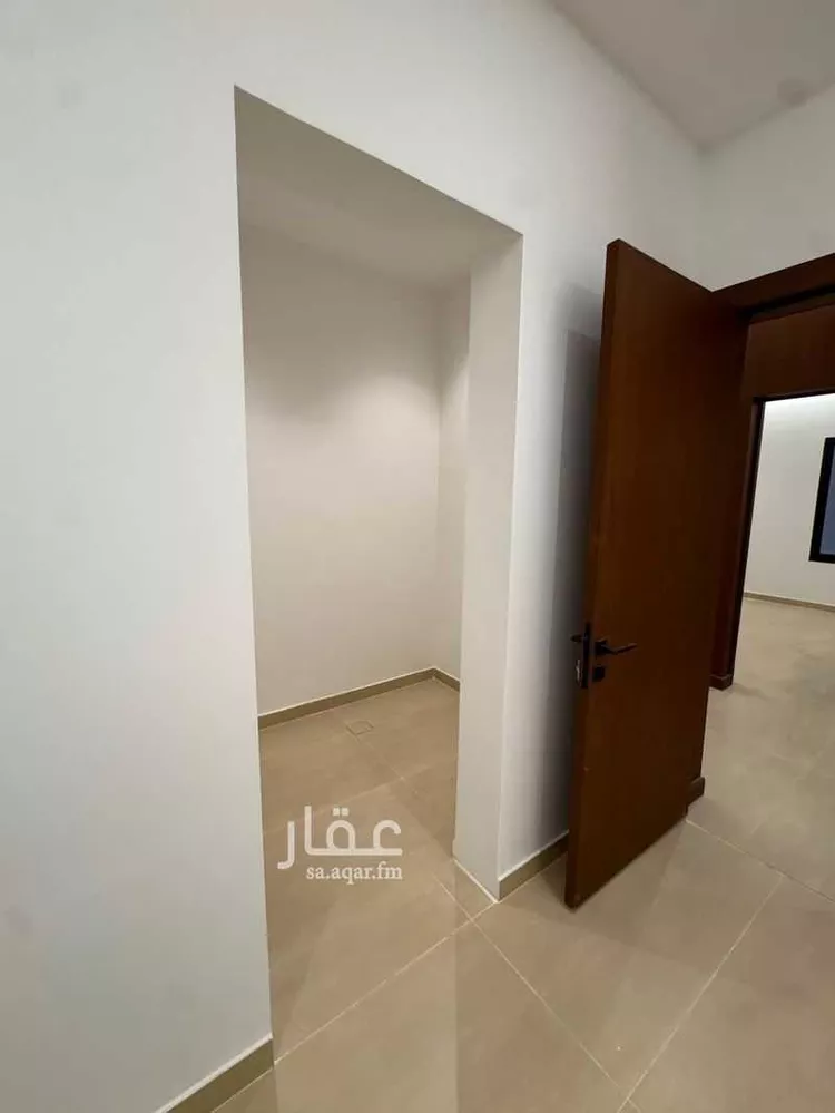 Floor for Sale in Riyadh Al Arid صورة 2