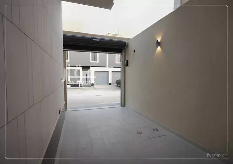 فيلا للبيع في شارع أحمد بن محمد القطيعي, حي الرمال, مدينة الرياض, منطقة الرياض صورة 2