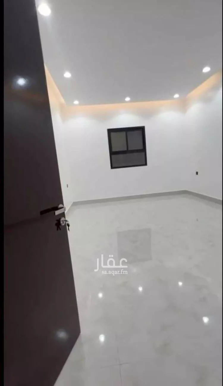 دور للبيع في شارع أحمد بن محمد القطيعي, حي الرمال, مدينة الرياض, منطقة الرياض صورة 5