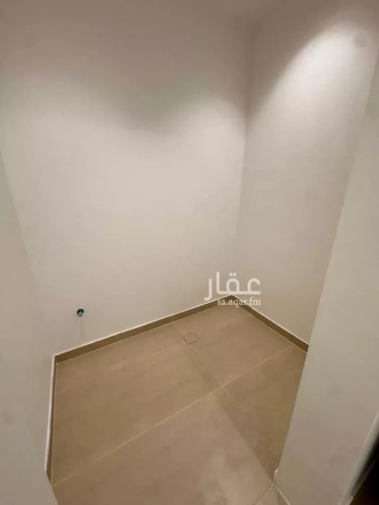 Floor for Sale in Riyadh Al Arid صورة 3