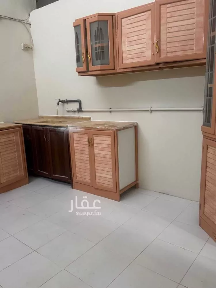 دور للإيجار في شارع عاصم ابن ابي النجود, حي الرقيقة, مدينة الاحساء, المنطقة الشرقية