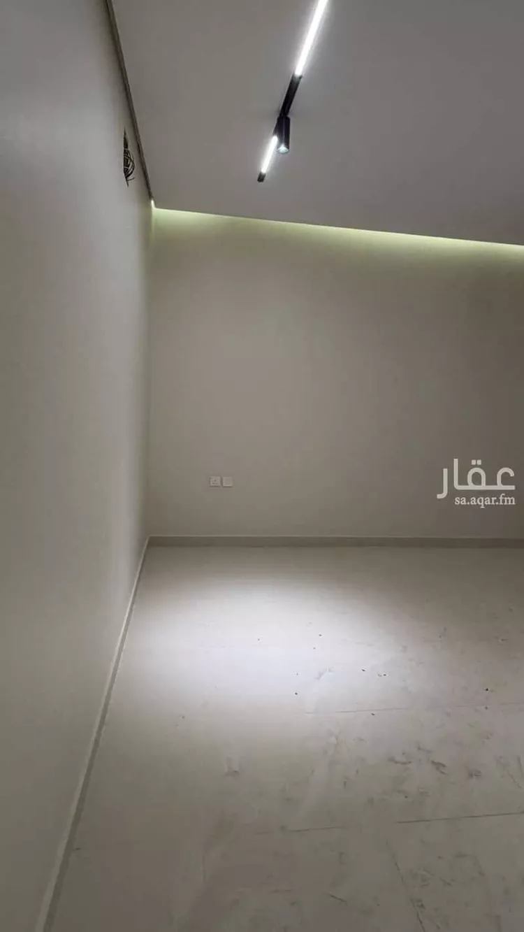 فيلا للإيجار في شارع عبدالله بن ساعدة الهذلي, حي مطار الملك خالد الدولي, مدينة الرياض, منطقة الرياض 14