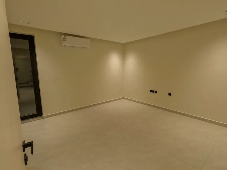 فيلا للبيع في شارع 121 السيف ، حي مدينة الملك فيصل الجامعية ، الدمام 10