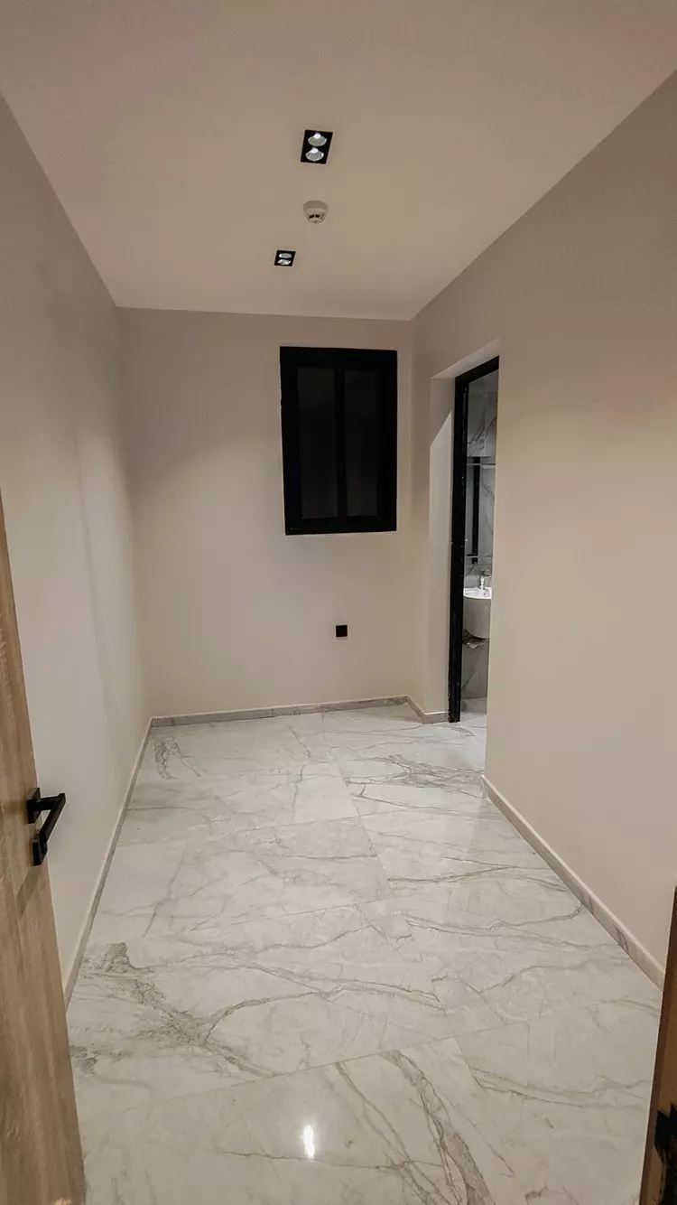 Apartment for Sale in Dammam Ash Shulah 17
