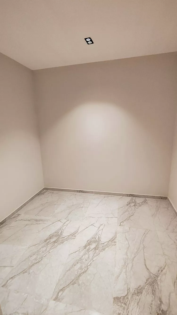 Apartment for Sale in Dammam Ash Shulah 17