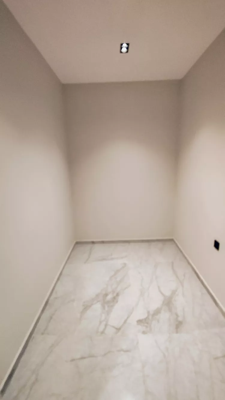 Apartment for Sale in Dammam Ash Shulah 23