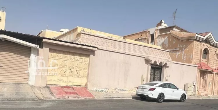 دور للبيع في شارع النجاح, حي العقربية, مدينة الخبر, المنطقة الشرقية