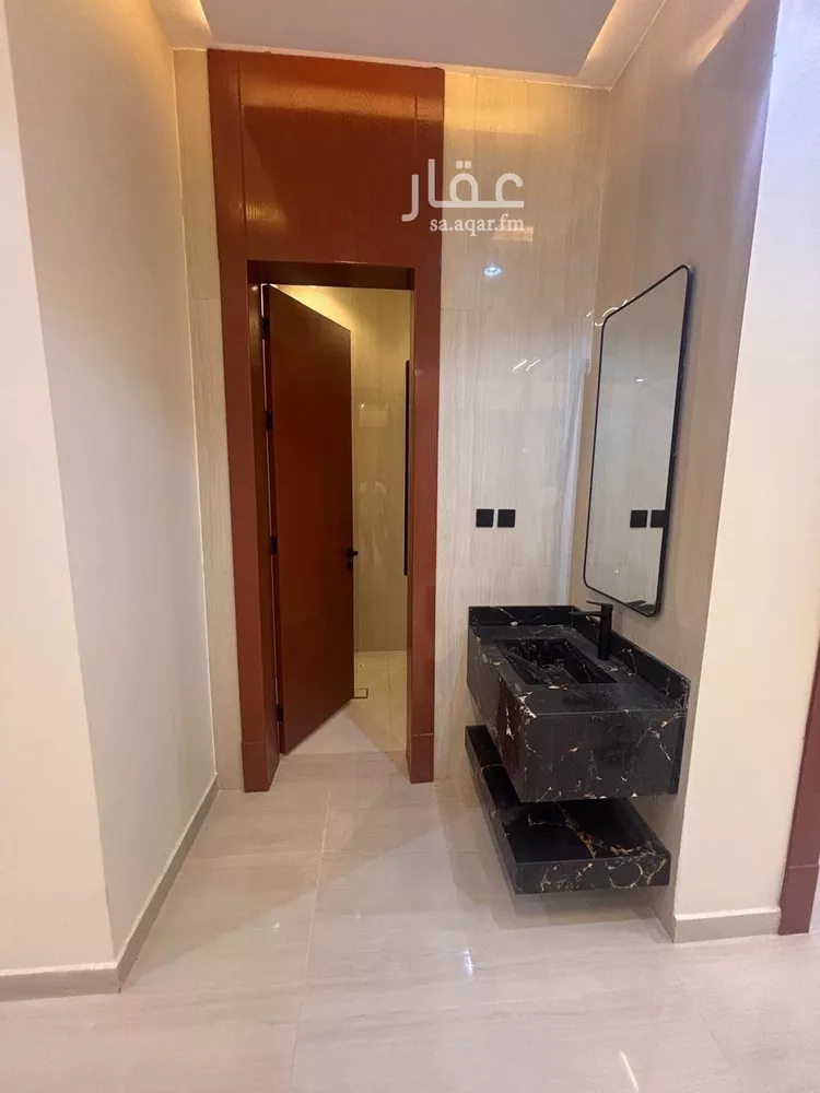 دور للبيع في شارع الزغيبية, حي السعادة, مدينة الرياض, منطقة الرياض 7