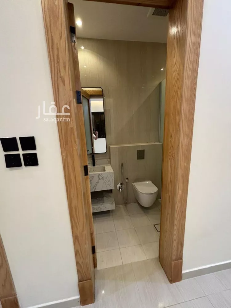 دور للبيع في شارع الزغيبية, حي السعادة, مدينة الرياض, منطقة الرياض 9