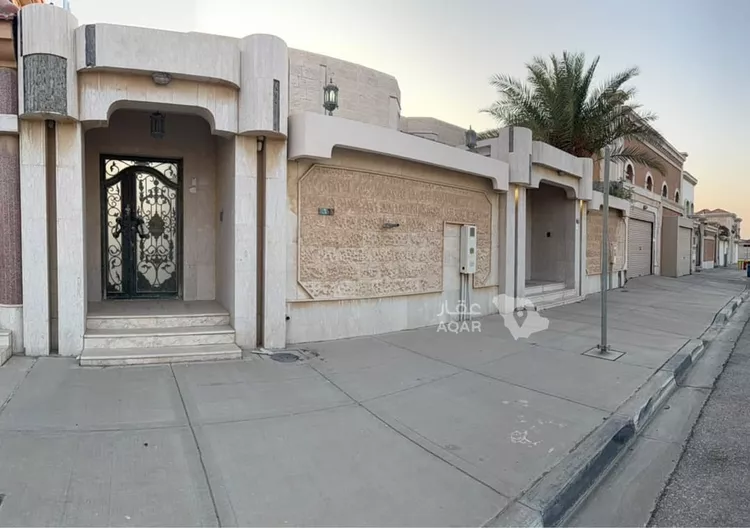فيلا للبيع في شارع العز بن عبدالسلام, حي النعيم, مدينة رأس تنورة, المنطقة الشرقية 2