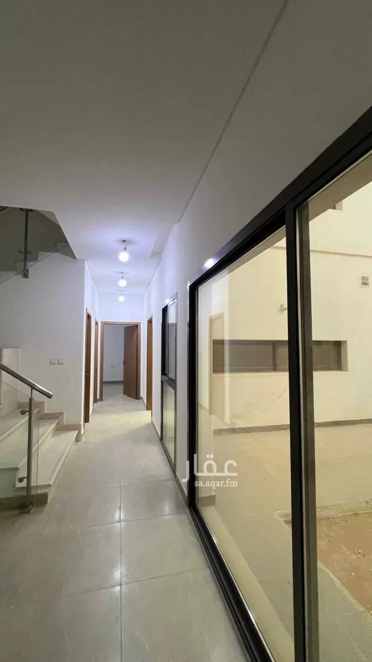فيلا للبيع في شارع تقي الدين بن مؤمن ، حي مطار الملك خالد الدولي ، الرياض ، منطقة الرياض صورة 2