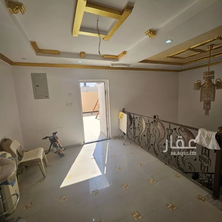 فيلا للبيع في شارع عبدالله ابن عمير, حي العريض, مدينة المدينة المنورة, منطقة المدينة المنورة صورة 2