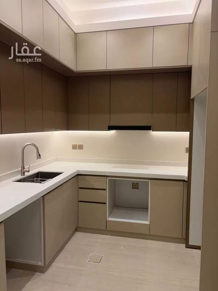 شقة للإيجار في شارع الامير سلطان ابن عبدالعزيز, حي السليمانية, مدينة الرياض, منطقة الرياض صورة 2